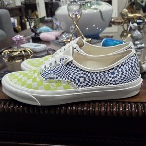 Vans Checkerboard Low-Top Sneakers in Lime & Navy